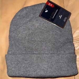 FREE WITH $15 order Gray NYSL knit beanie hat made of acrylic fiber NWT